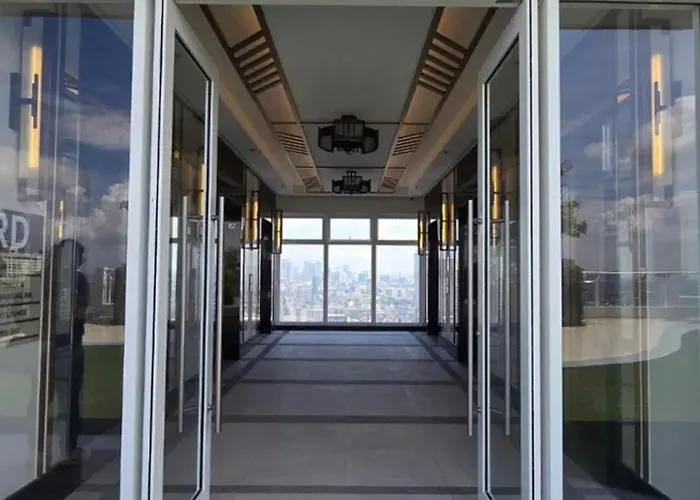 Apartment New Near Lasalle, Pgh, Upm, Lrt, Moa, Makati *