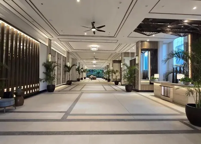New Near Lasalle, Pgh, Upm, Lrt, Moa, Makati *