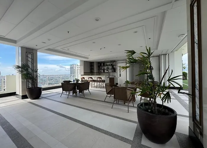 Apartment New Near Lasalle, Pgh, Upm, Lrt, Moa, Makati *