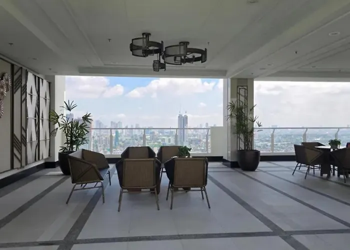 New Near Lasalle, Pgh, Upm, Lrt, Moa, Makati Apartment