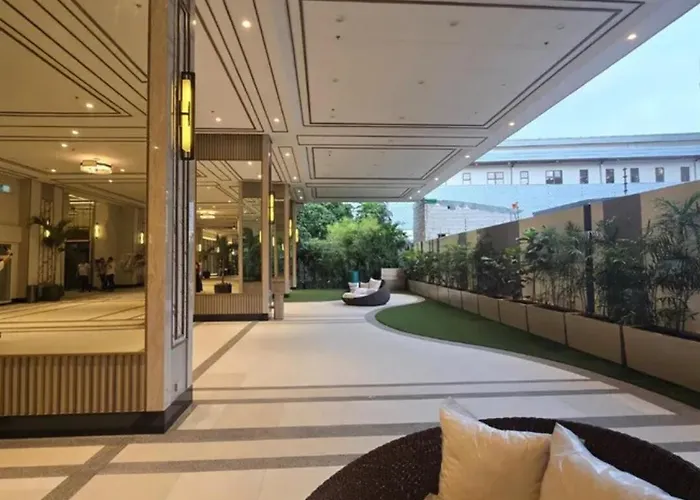 New Near Lasalle, Pgh, Upm, Lrt, Moa, Makati Apartment *